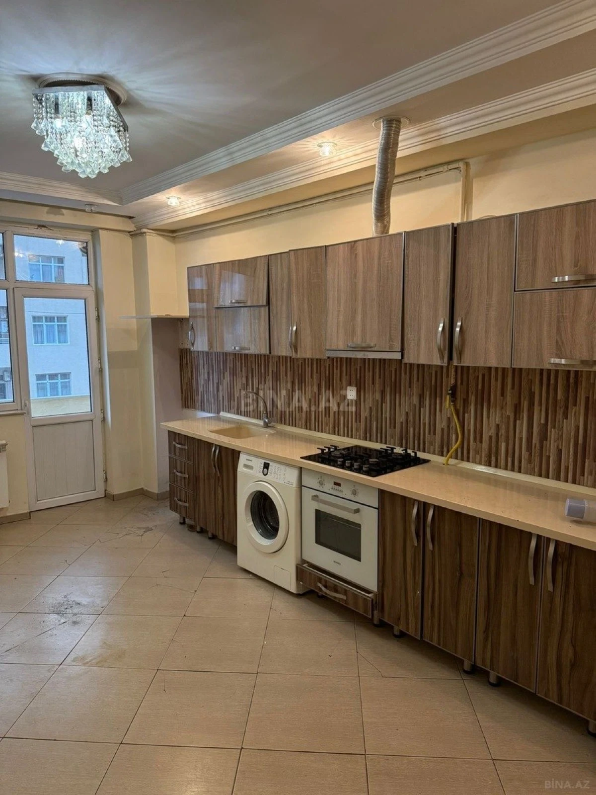 Kirayə verilir 2 otaqlı mənzil 85 m²