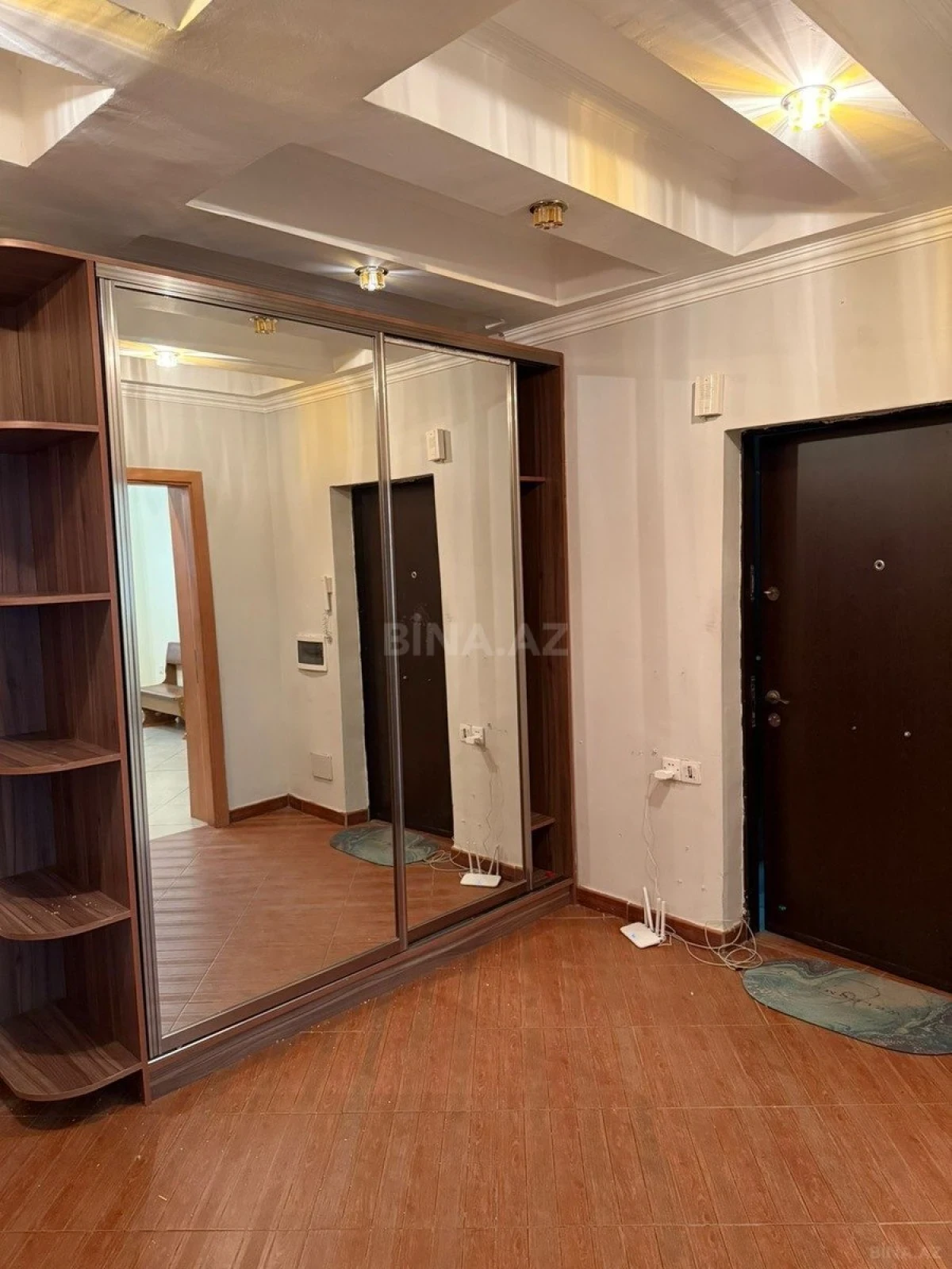 Kirayə verilir 2 otaqlı mənzil 85 m²