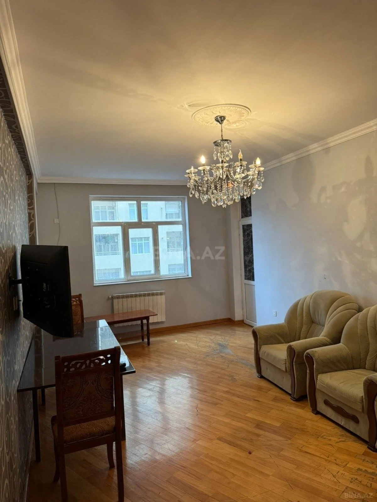 Kirayə verilir 2 otaqlı mənzil 85 m²