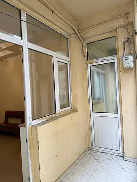 Kirayə verilir 2 otaqlı mənzil 85 m²