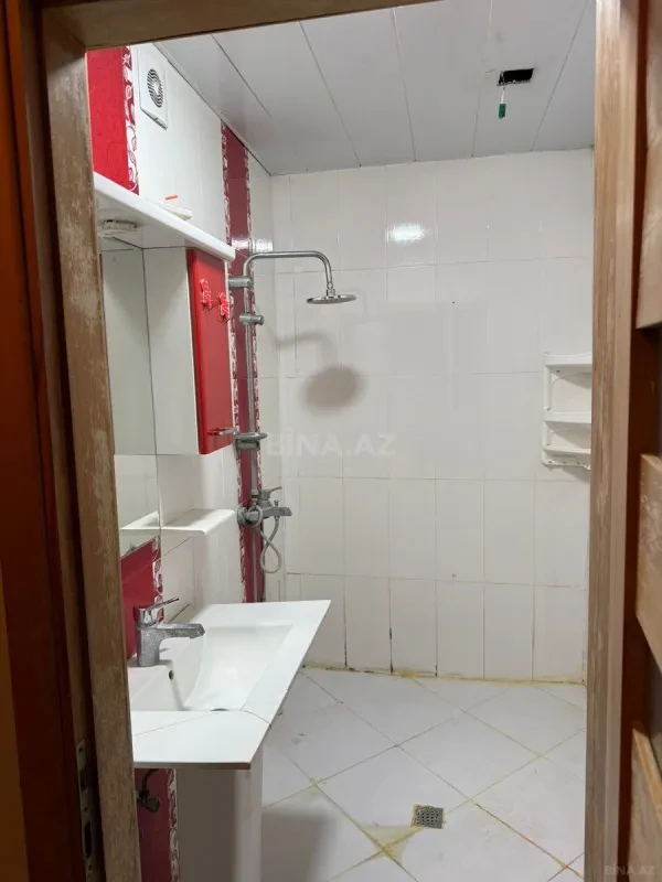 Kirayə verilir 2 otaqlı mənzil 85 m²