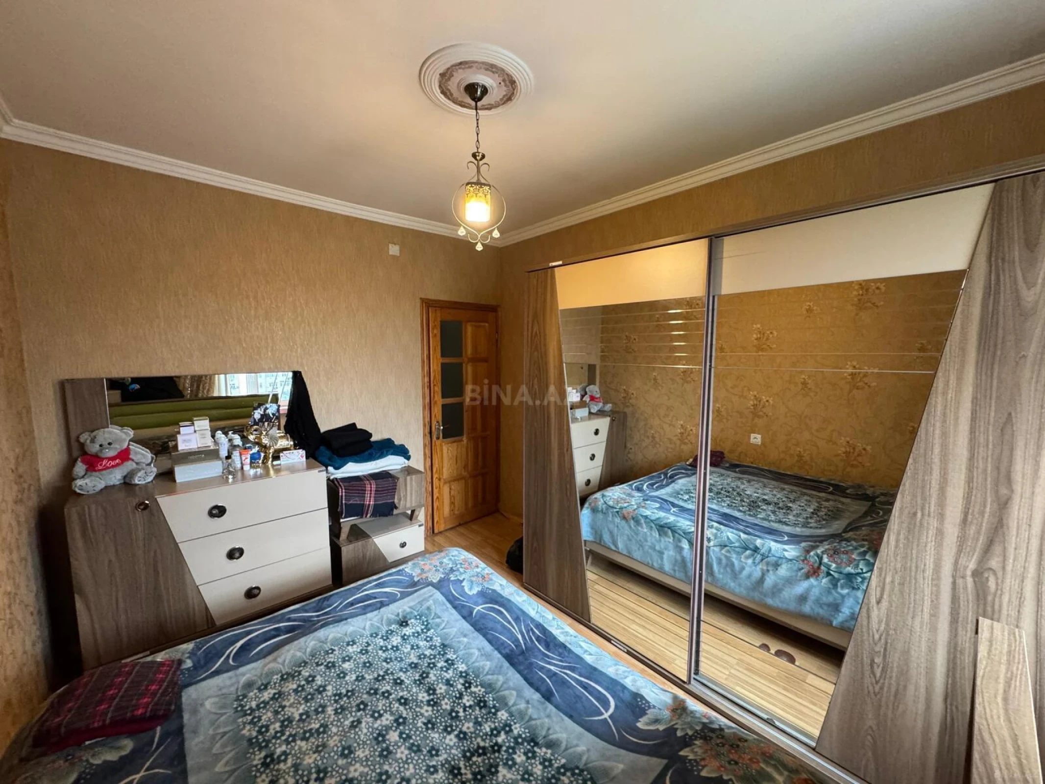 Satılır 2 otaqlı mənzil 65 m²