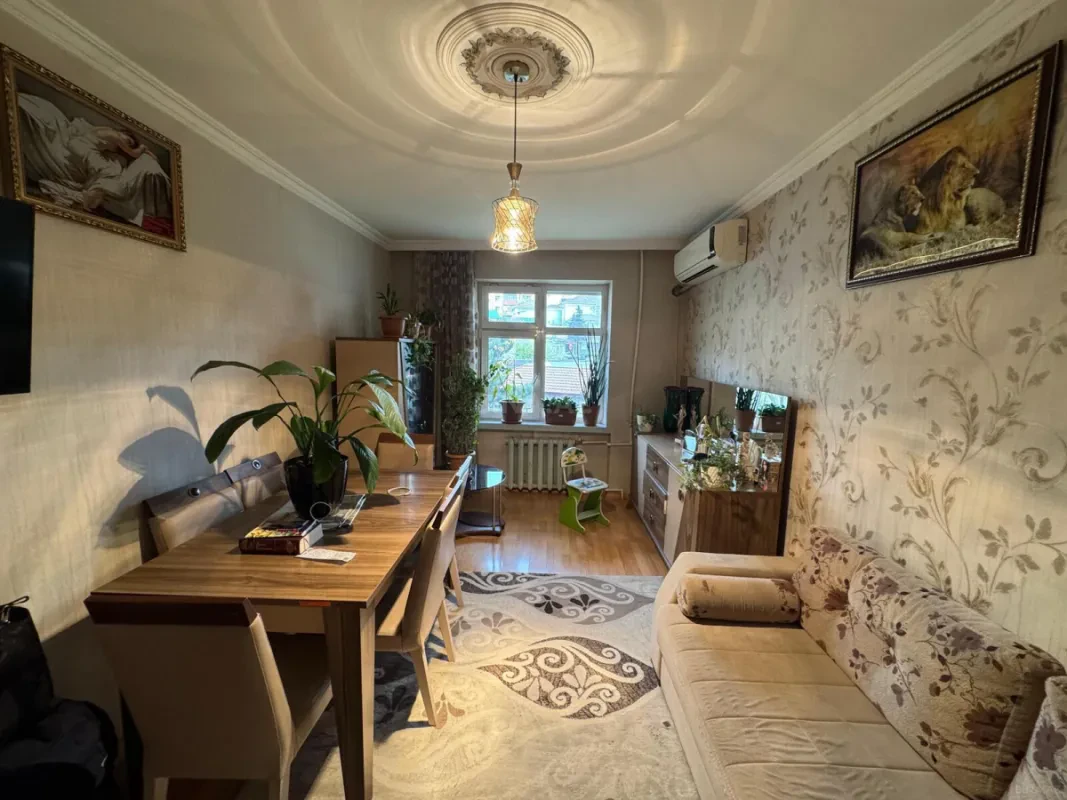 Satılır 2 otaqlı mənzil 65 m²