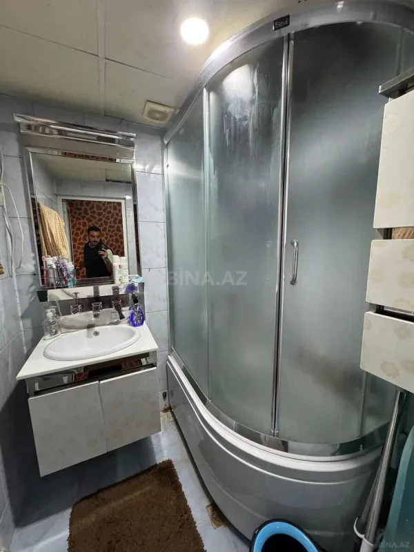 Satılır 2 otaqlı mənzil 65 m²