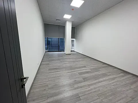 Kirayə verilir 4 otaqlı ofis 175 m²