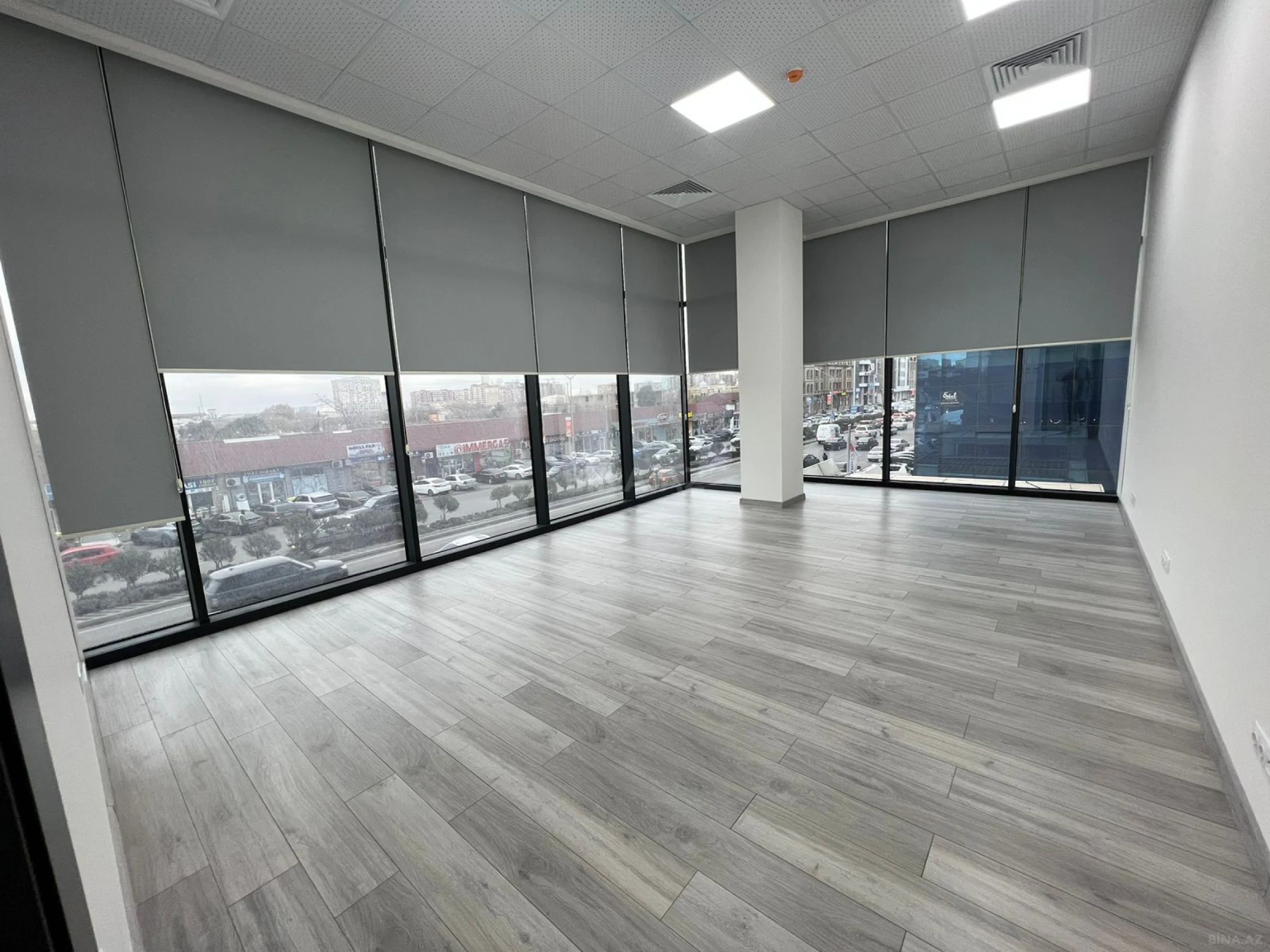 Kirayə verilir 4 otaqlı ofis 175 m²