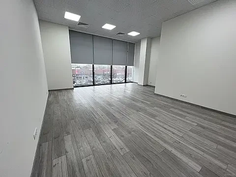 Kirayə verilir 4 otaqlı ofis 175 m²