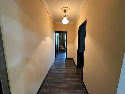 Kirayə verilir 2 otaqlı mənzil 55 m²