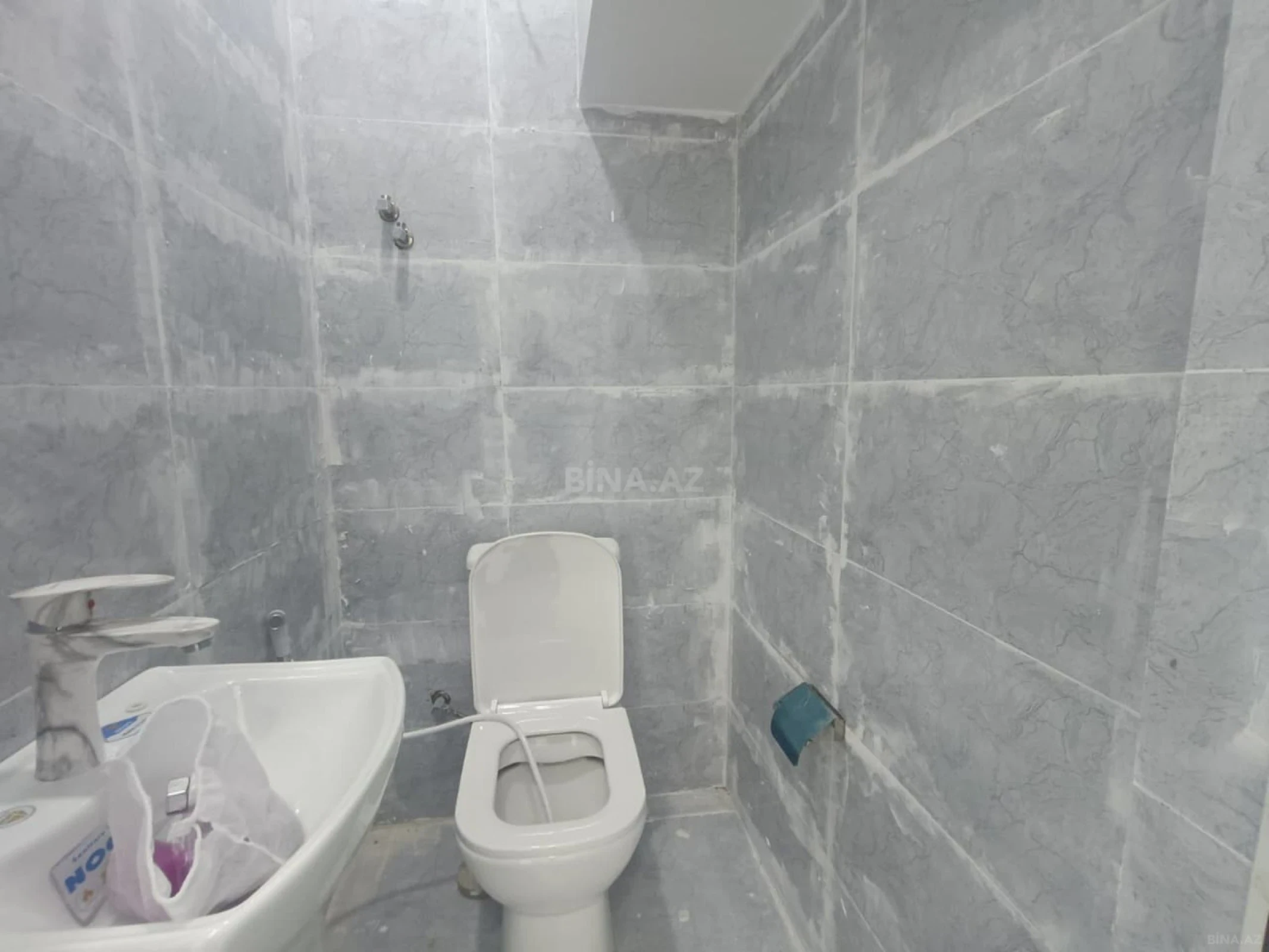 Kirayə verilir 1 otaqlı ofis 65 m²