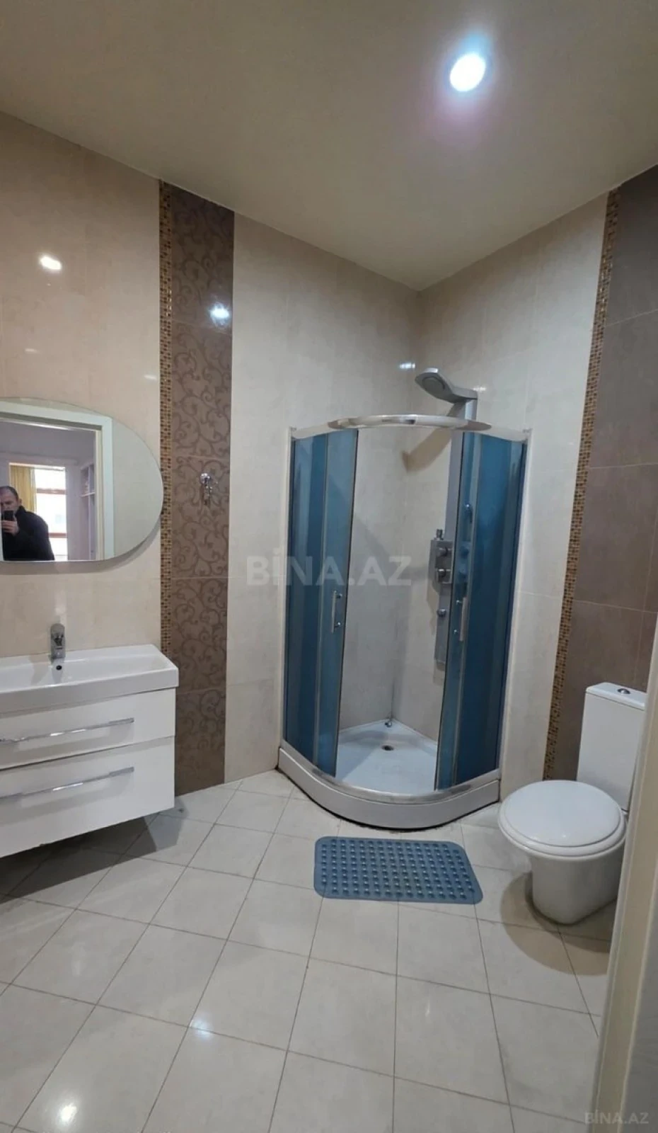Kirayə verilir 4 otaqlı mənzil 200 m²