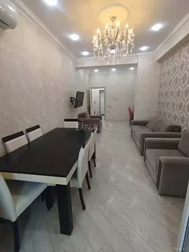 Kirayə verilir 2 otaqlı mənzil 74 m²