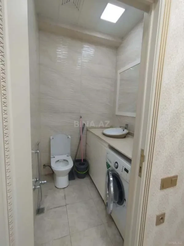 Kirayə verilir 2 otaqlı mənzil 74 m²