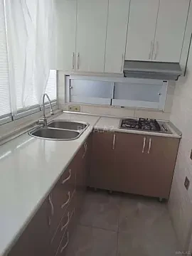 Kirayə verilir 2 otaqlı mənzil 74 m²
