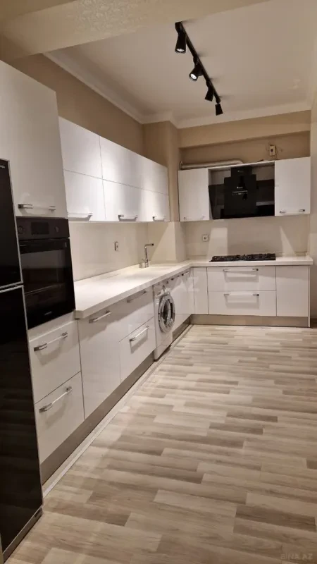 Kirayə verilir 3 otaqlı mənzil 80 m²
