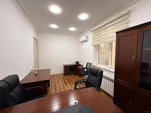 Kirayə verilir 11 otaqlı ofis 300 m²