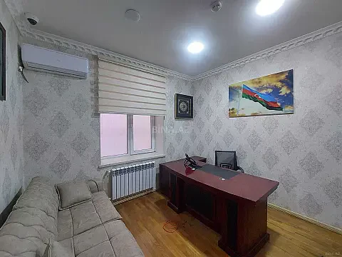Kirayə verilir 11 otaqlı ofis 300 m²