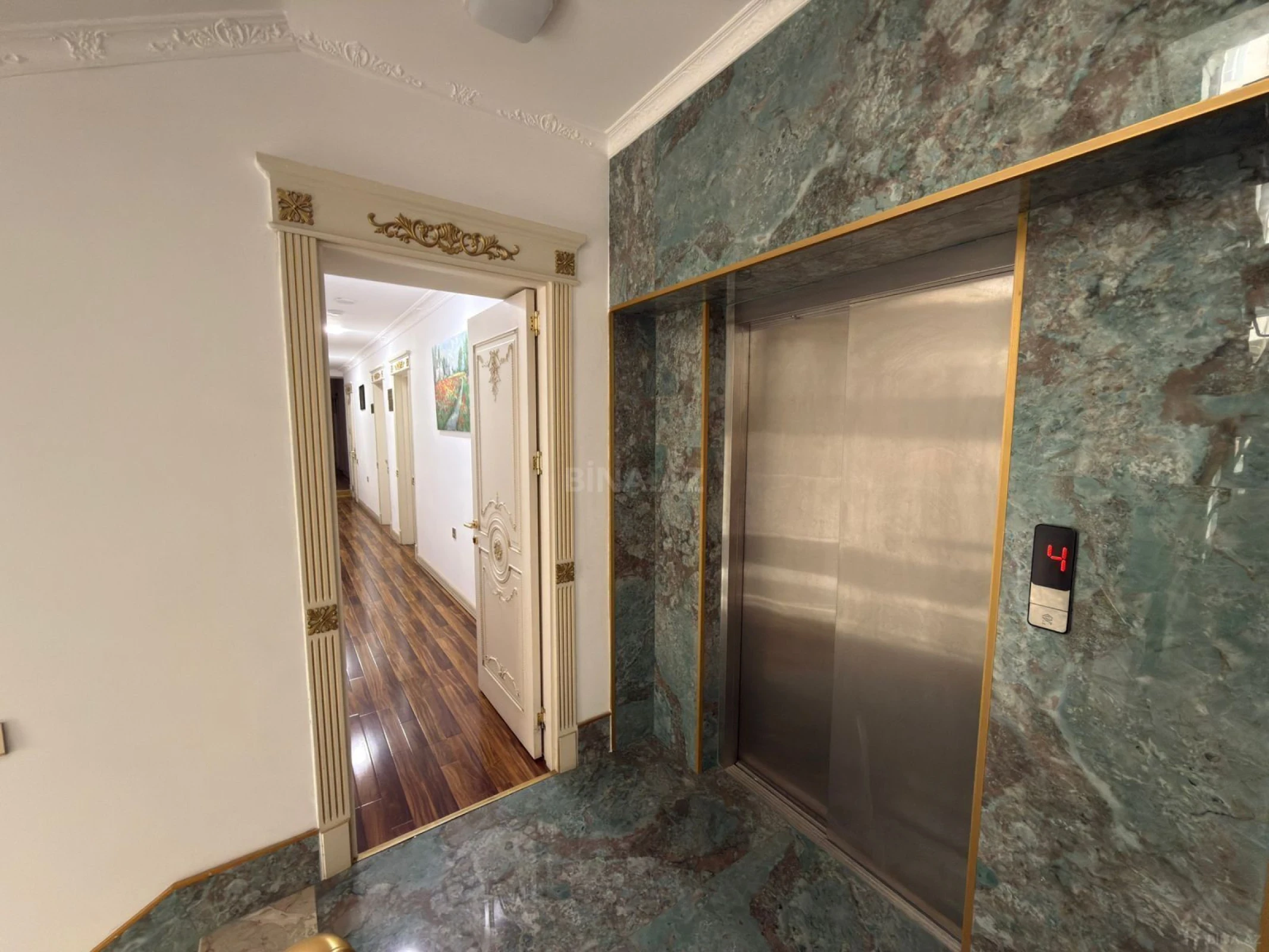 Kirayə verilir 11 otaqlı ofis 300 m²