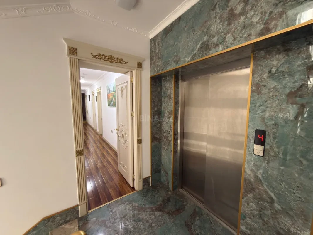 Kirayə verilir 11 otaqlı ofis 300 m²