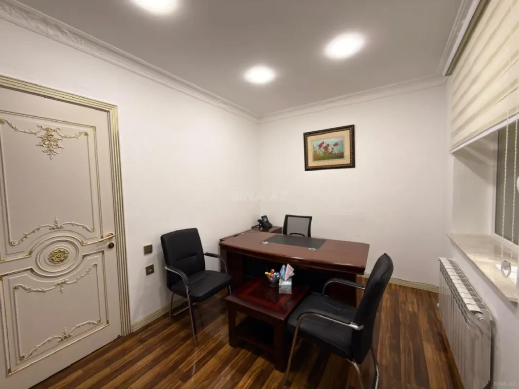 Kirayə verilir 11 otaqlı ofis 300 m²
