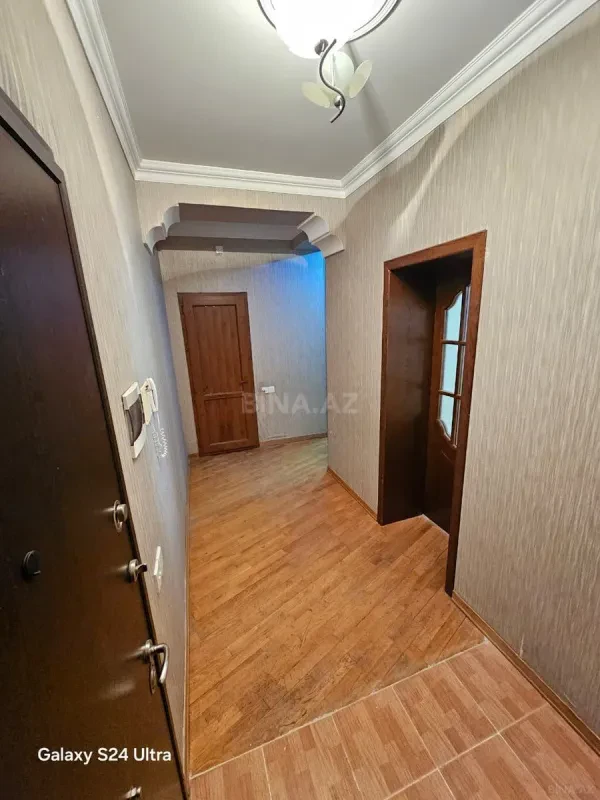 Kirayə verilir 2 otaqlı mənzil 70 m²