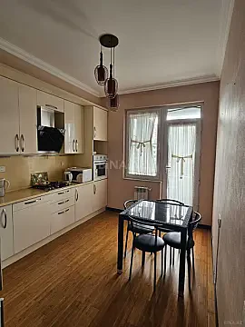 Kirayə verilir 2 otaqlı mənzil 70 m² — Bakı 2 otaq 70.00 m²