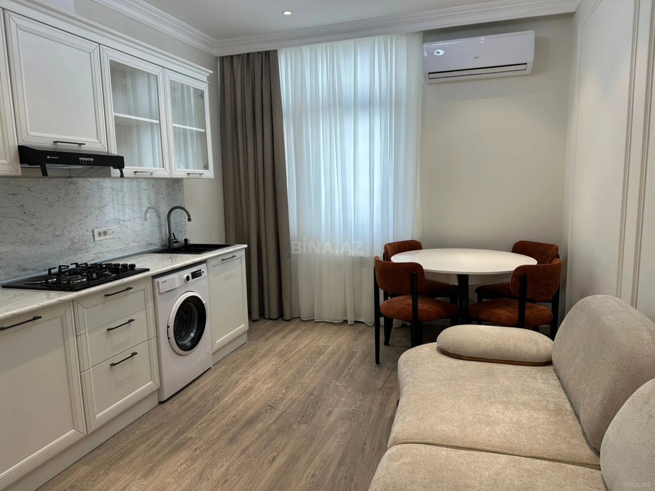 Kirayə verilir 2 otaqlı mənzil 60 m²