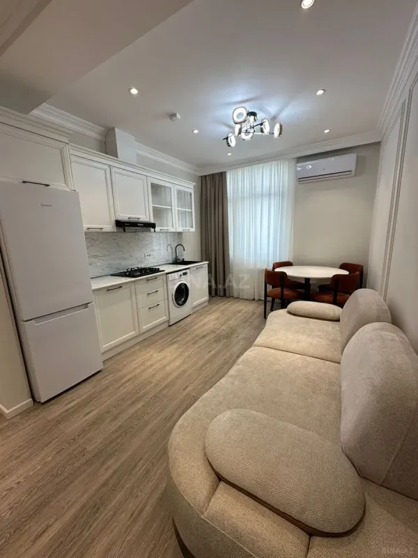 Kirayə verilir 2 otaqlı mənzil 60 m²