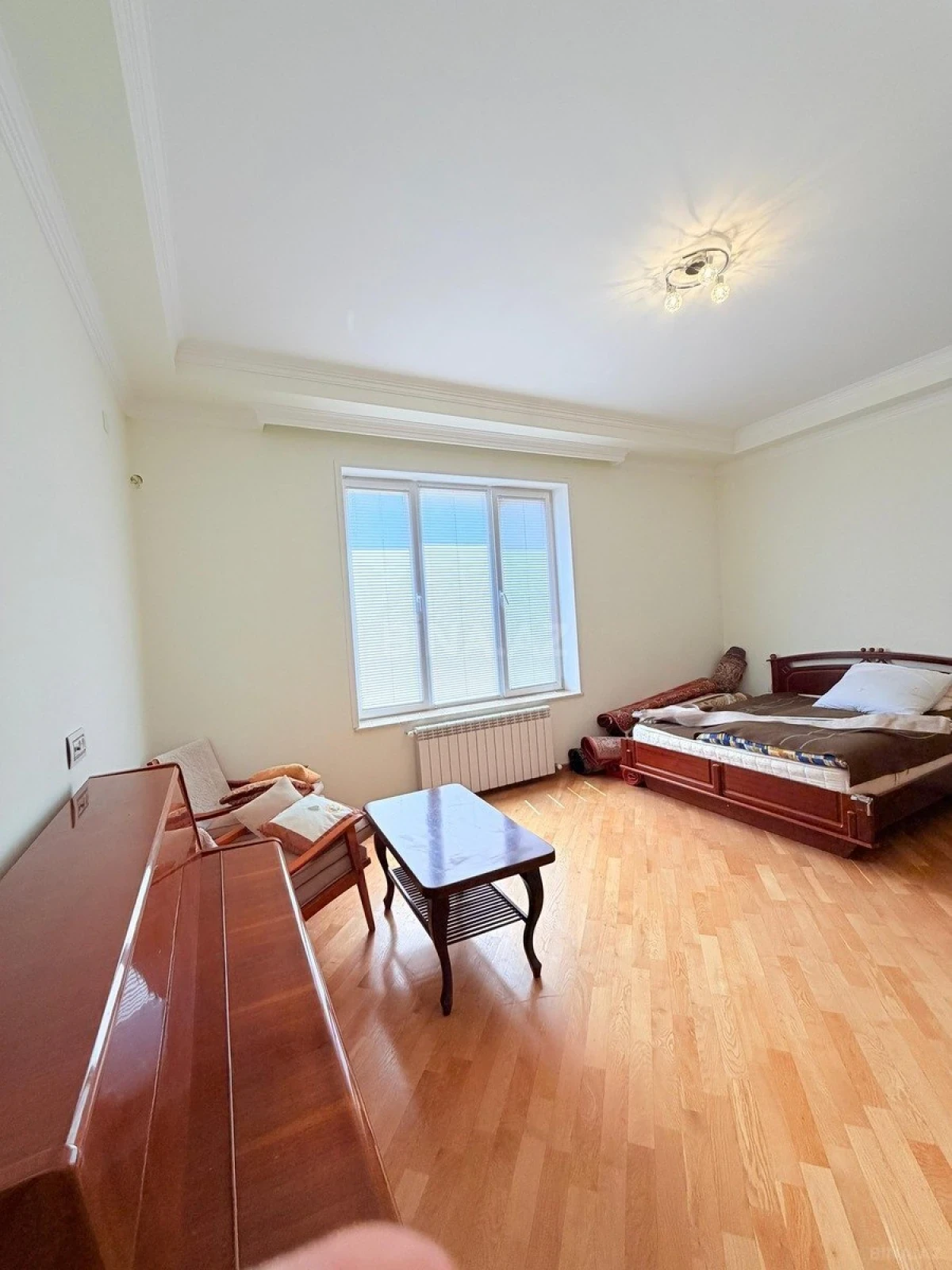 Kirayə verilir 6 otaqlı həyət evi 500 m²