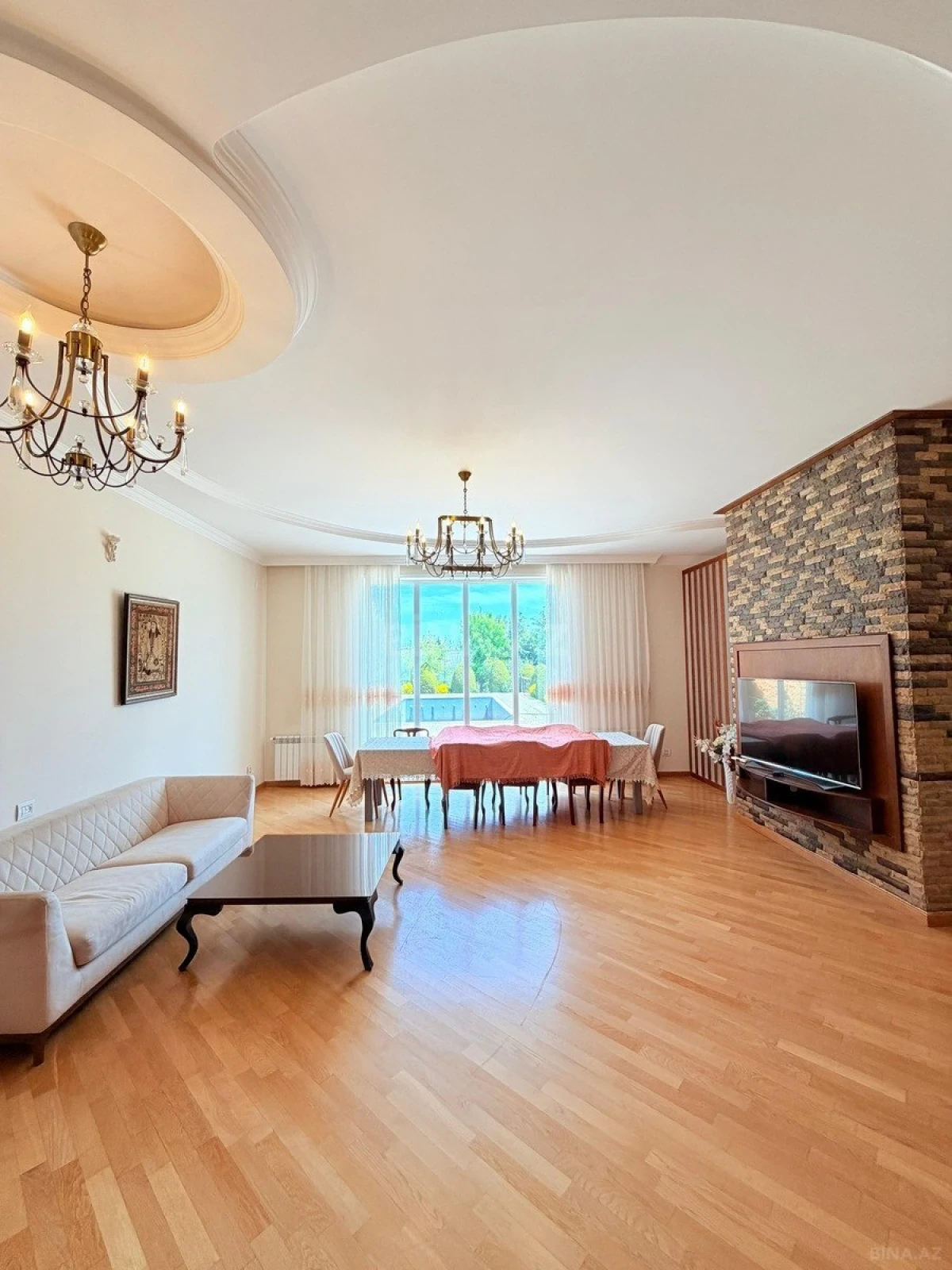 Kirayə verilir 6 otaqlı həyət evi 500 m²