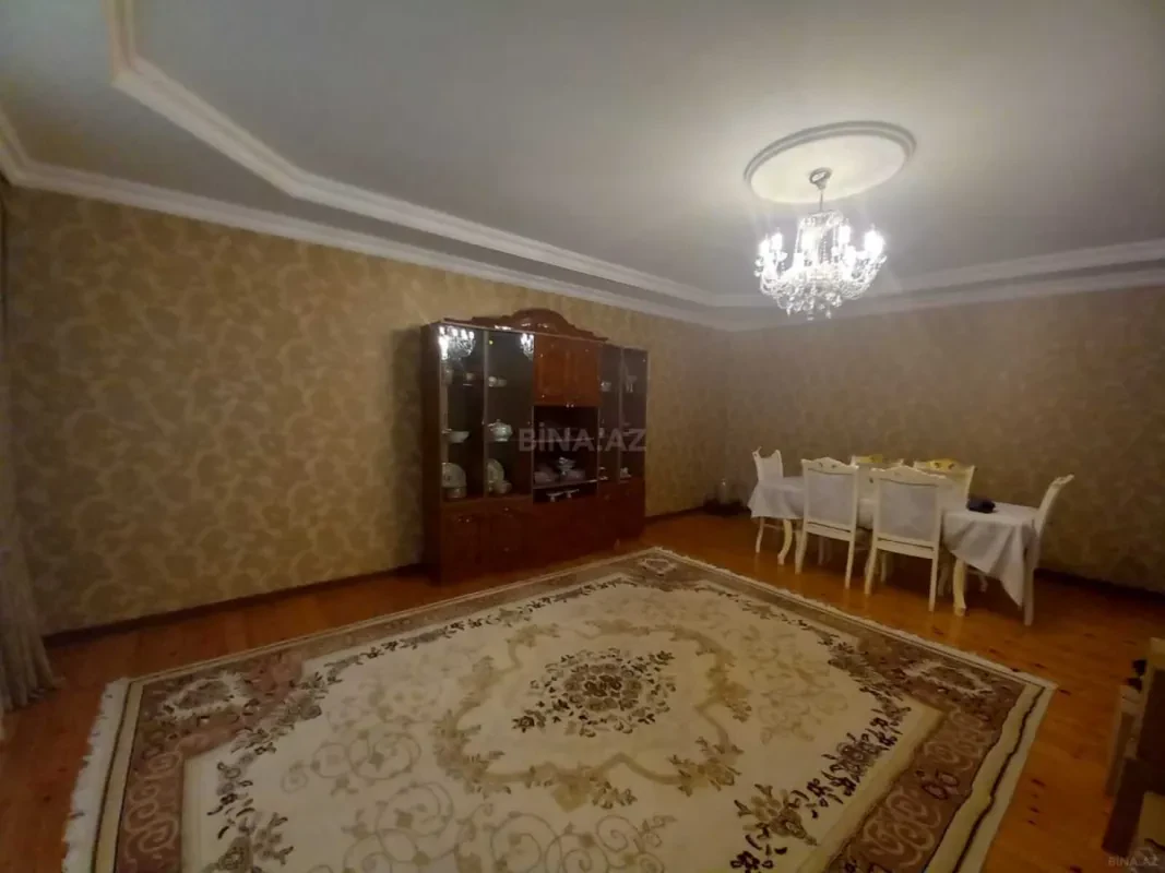 Satılır 4 otaqlı həyət evi 155 m²