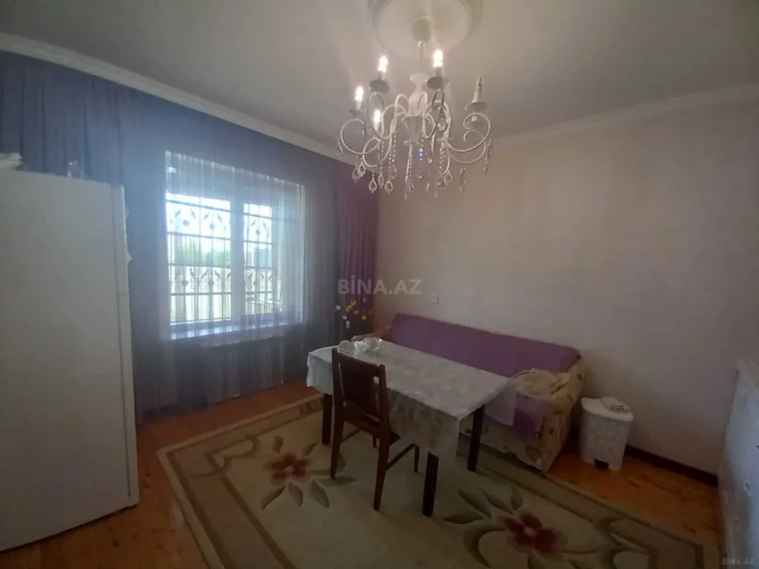Satılır 4 otaqlı həyət evi 155 m²
