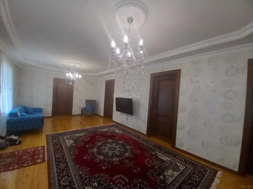 Satılır 4 otaqlı həyət evi 155 m²