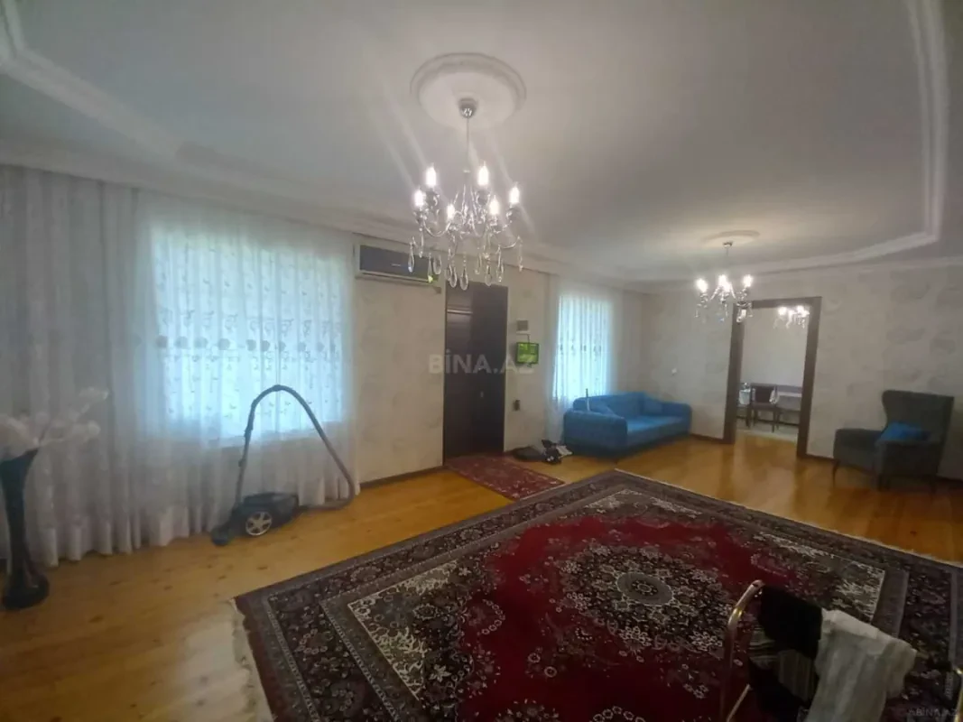 Satılır 4 otaqlı həyət evi 155 m²