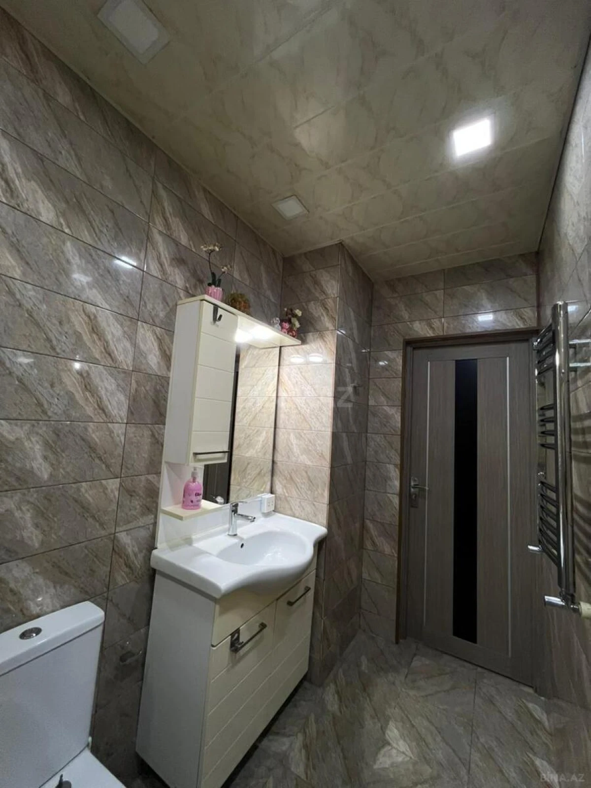 Satılır 2 otaqlı mənzil 55 m²