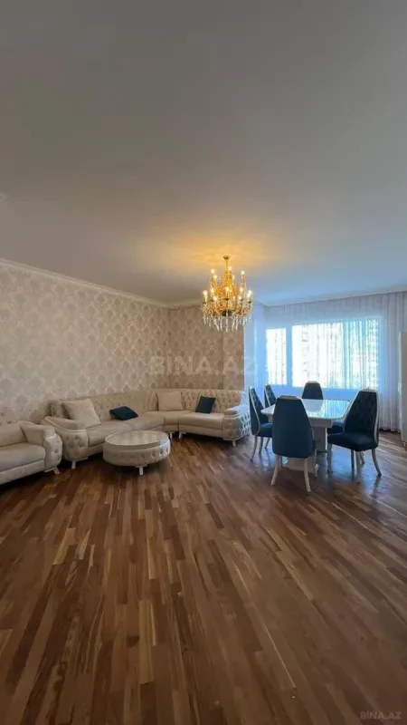 Kirayə verilir 3 otaqlı mənzil 150 m²
