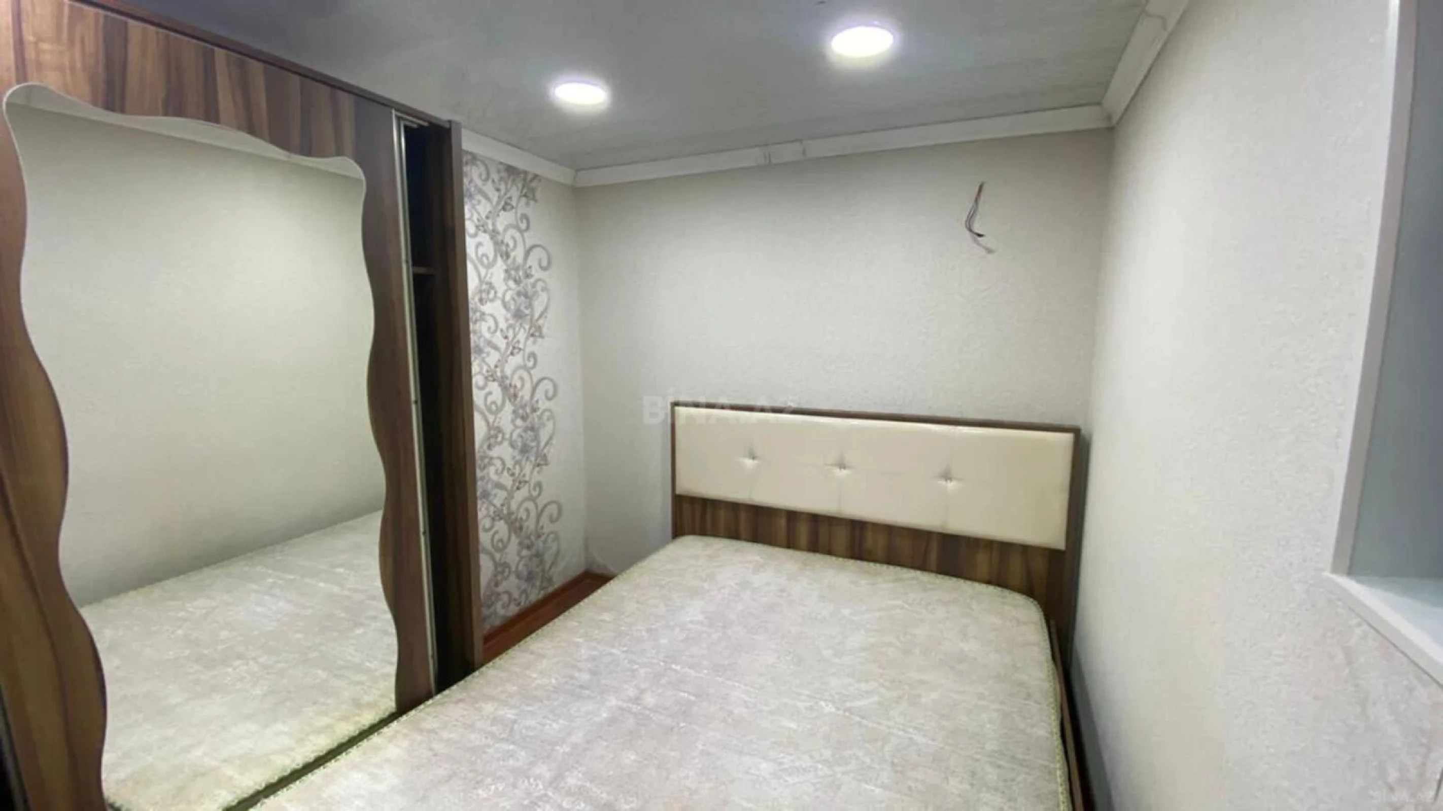 Kirayə verilir 2 otaqlı mənzil 70 m²