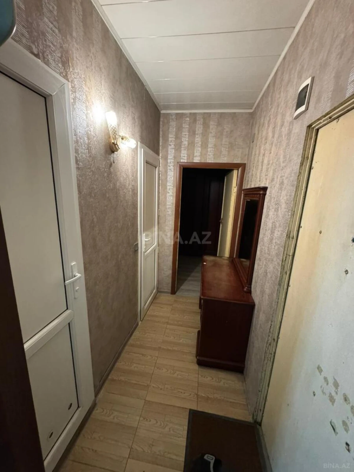 Kirayə verilir 2 otaqlı mənzil 60 m²