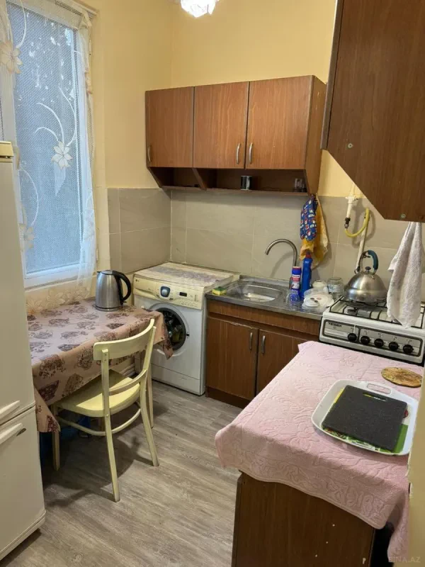 Kirayə verilir 2 otaqlı mənzil 60 m²