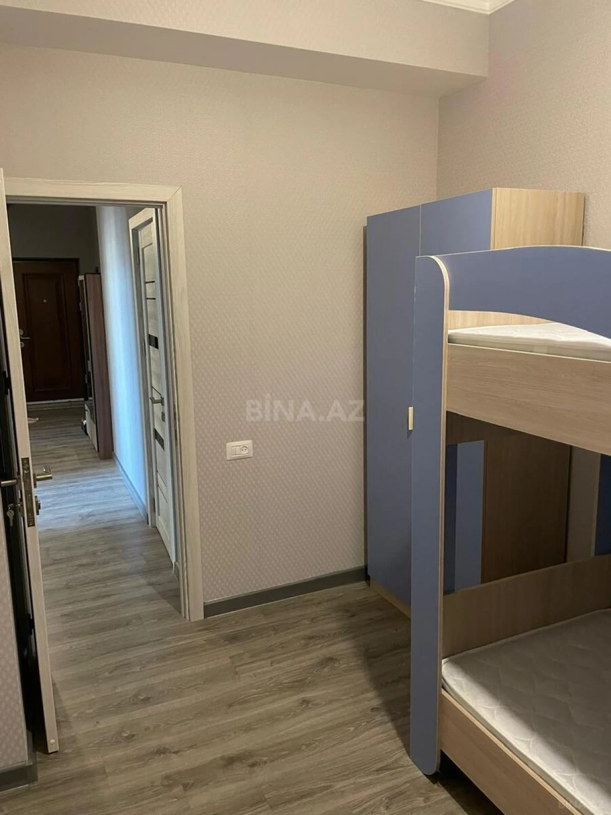 Kirayə verilir 3 otaqlı mənzil 105 m²