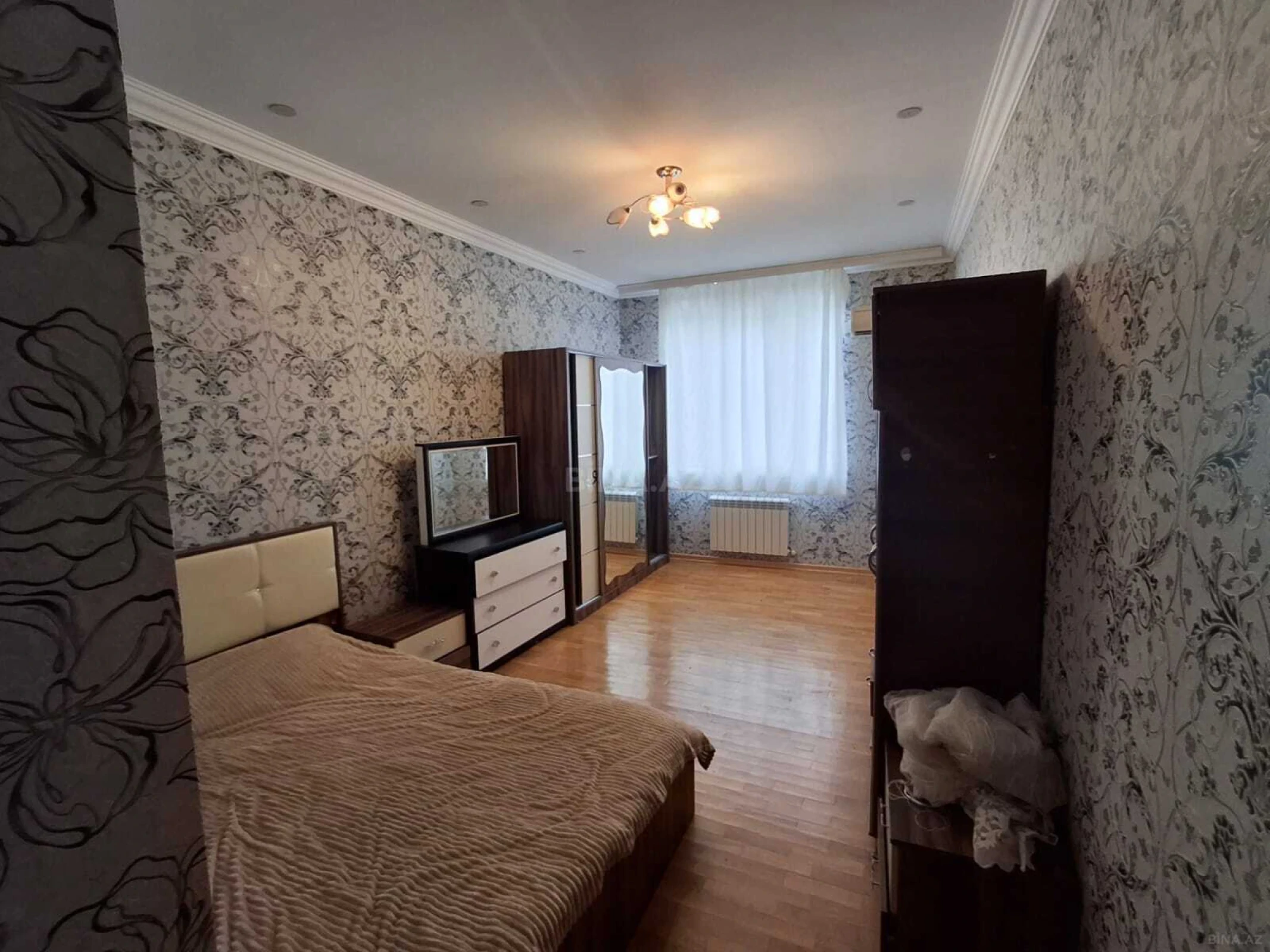 Kirayə verilir 3 otaqlı mənzil 111 m²