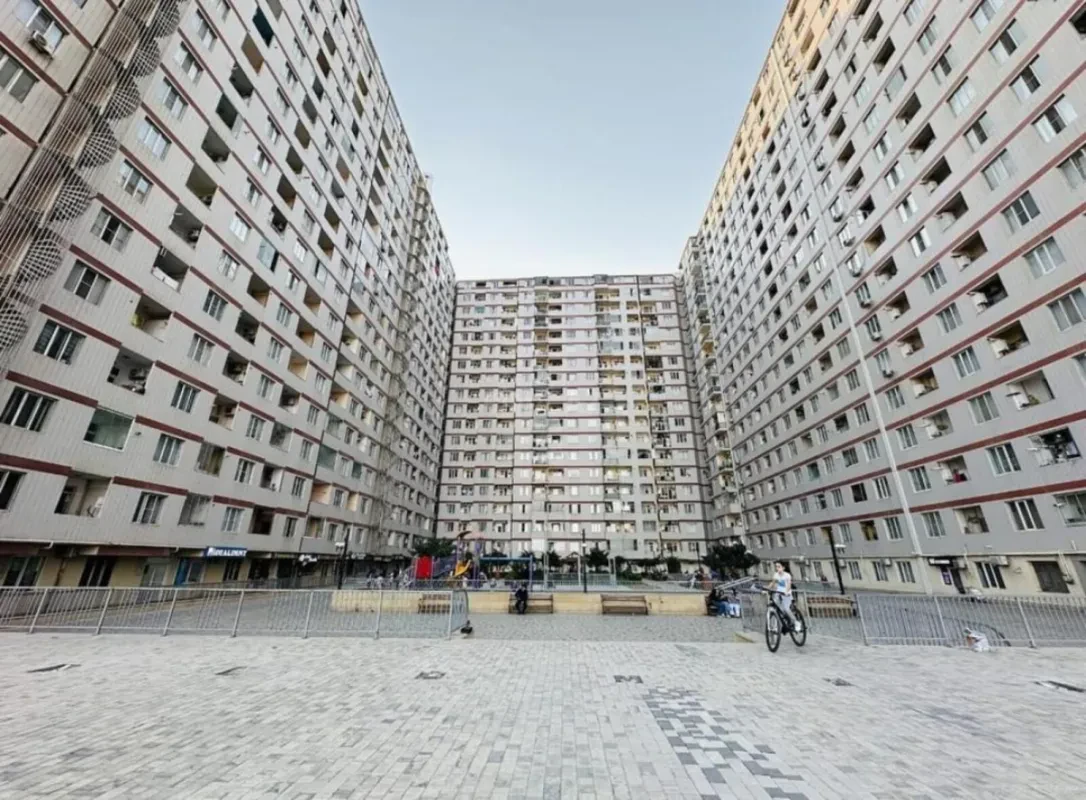 Kirayə verilir 3 otaqlı mənzil 111 m²