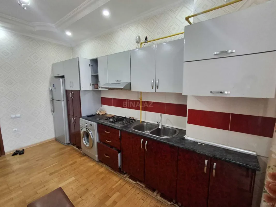 Kirayə verilir 3 otaqlı mənzil 111 m²