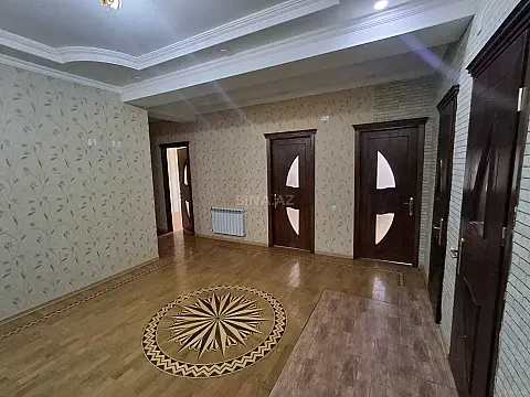 Kirayə verilir 3 otaqlı mənzil 111 m²