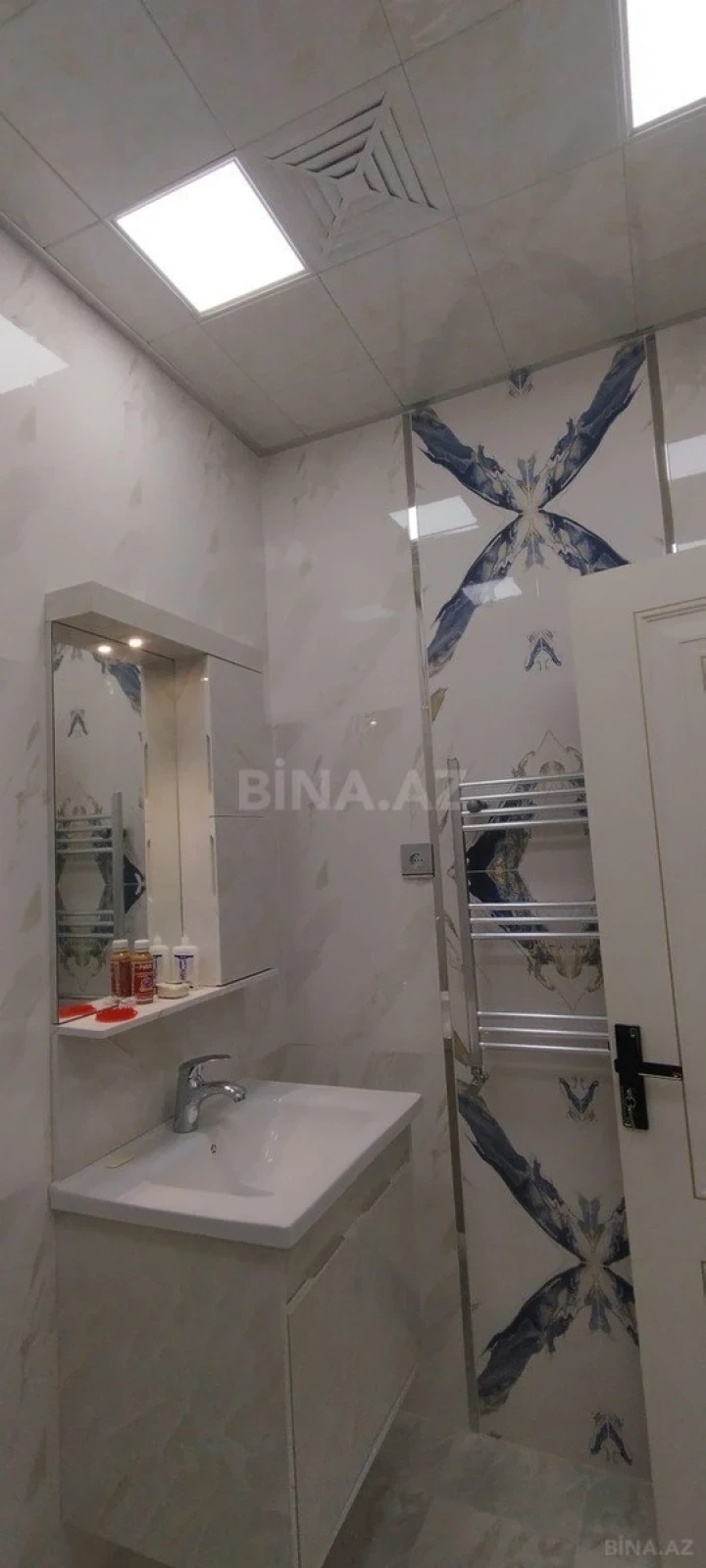 Satılır 3 otaqlı mənzil 96.3 m²