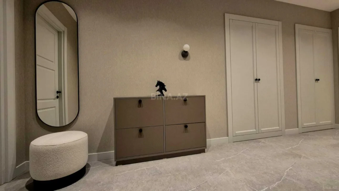 Kirayə verilir 2 otaqlı mənzil 100 m²
