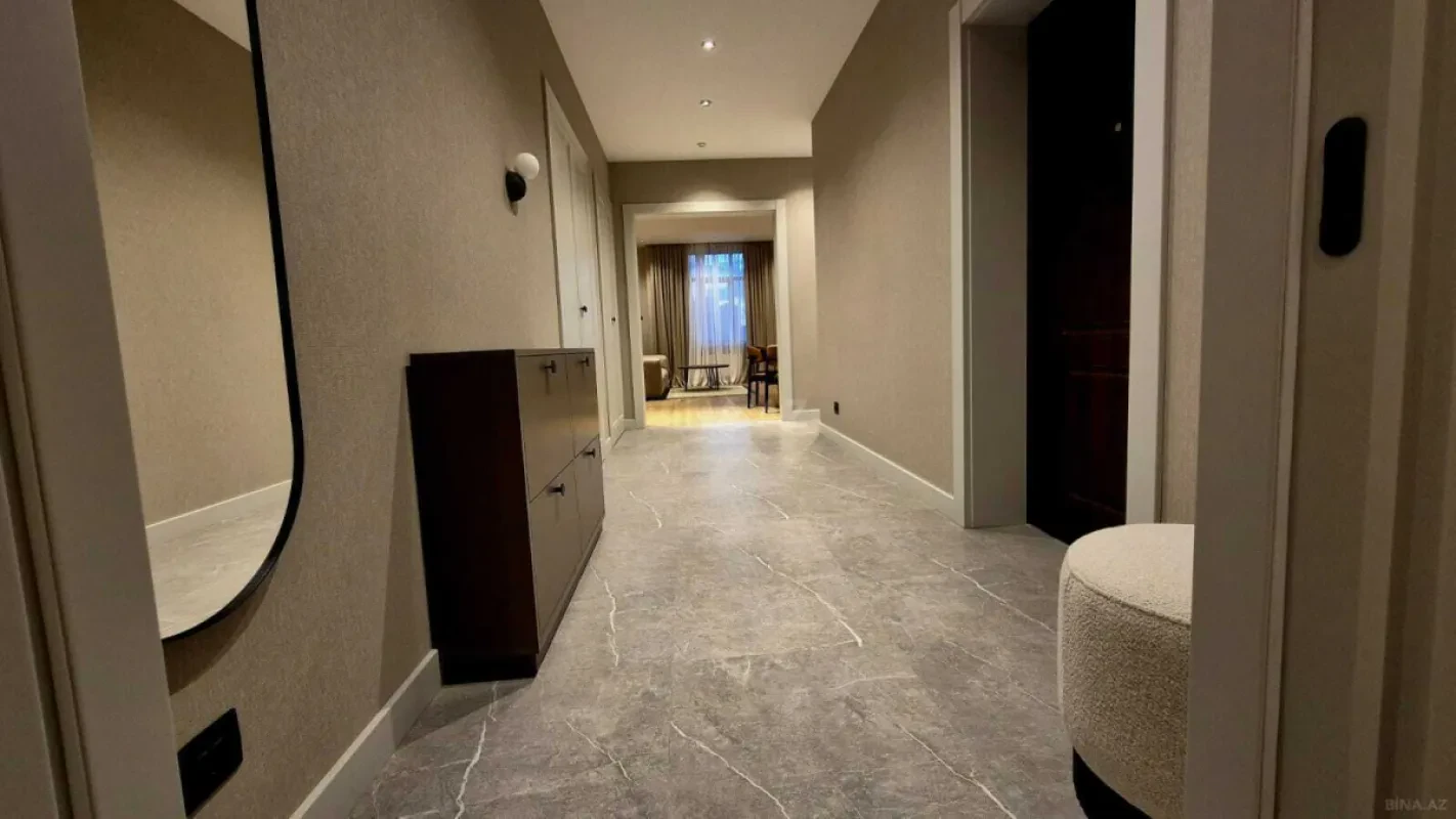 Kirayə verilir 2 otaqlı mənzil 100 m²