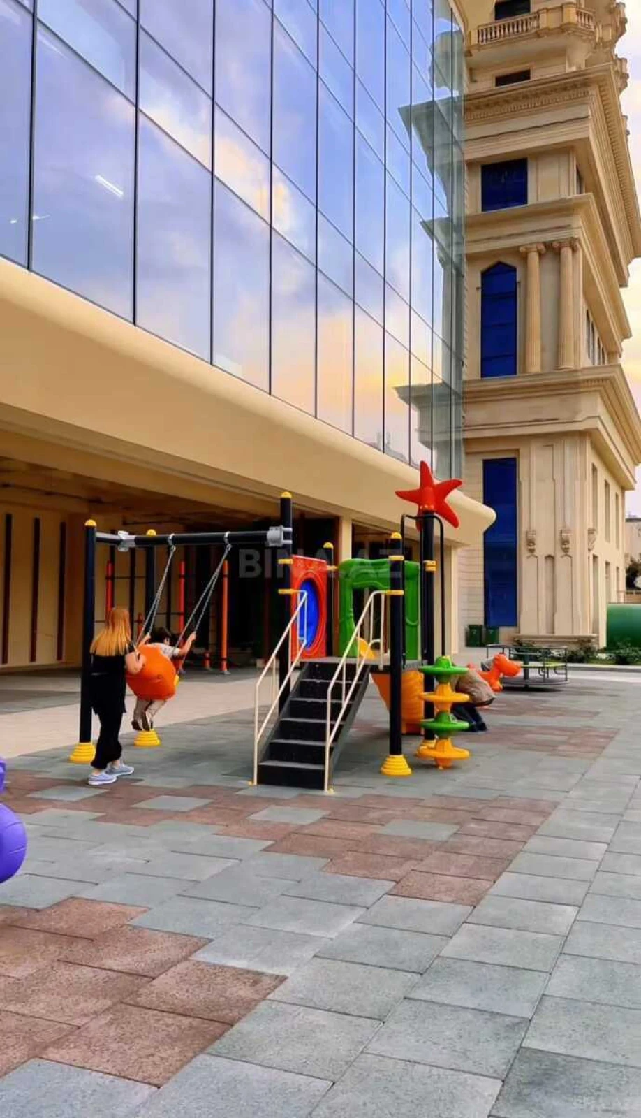 Kirayə verilir 2 otaqlı mənzil 100 m²