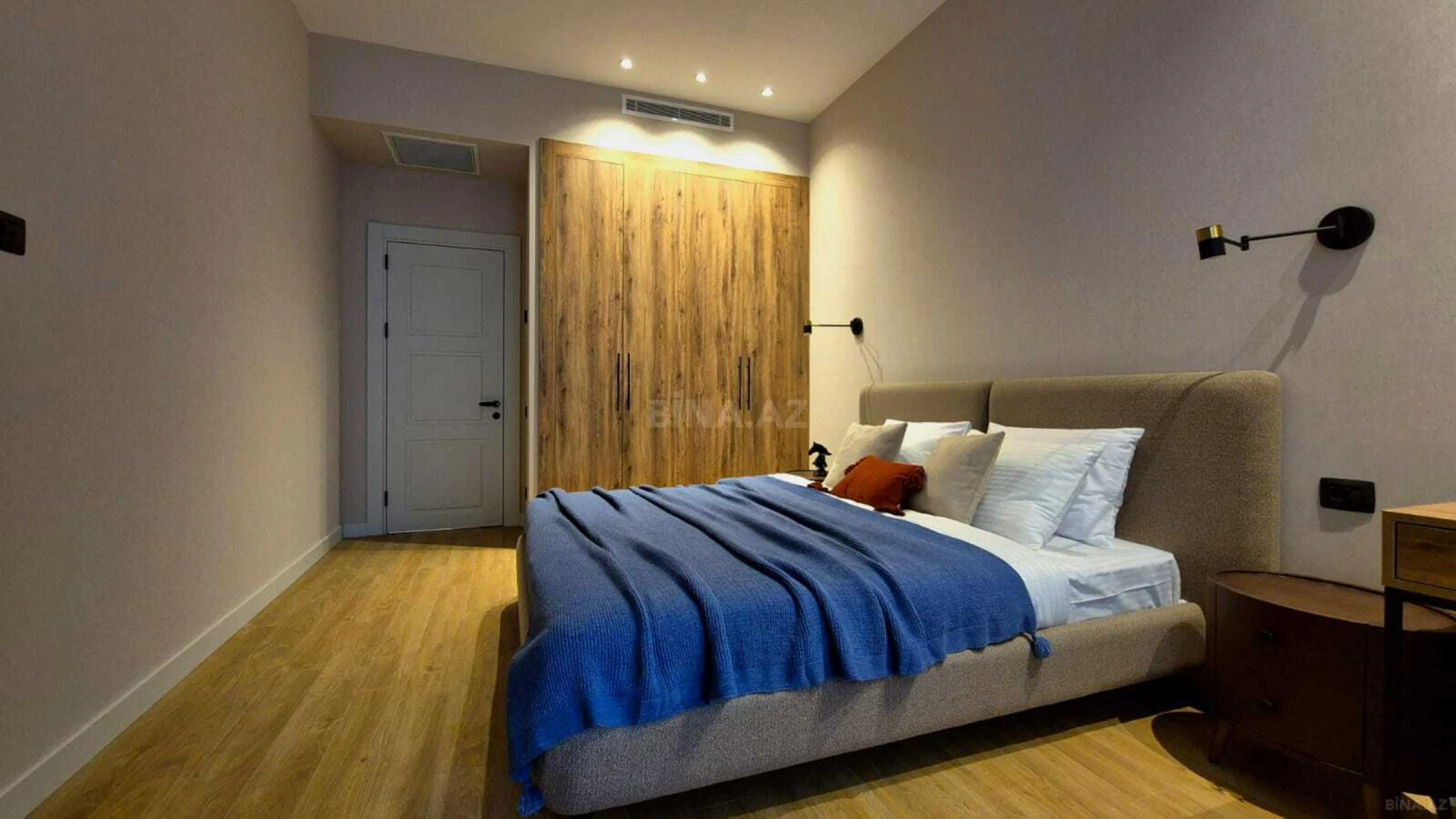Kirayə verilir 2 otaqlı mənzil 100 m²