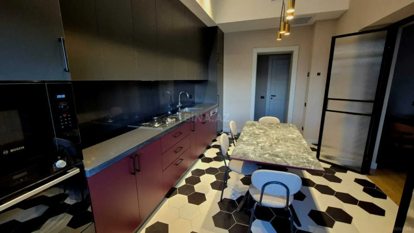 Kirayə verilir 2 otaqlı mənzil 100 m²