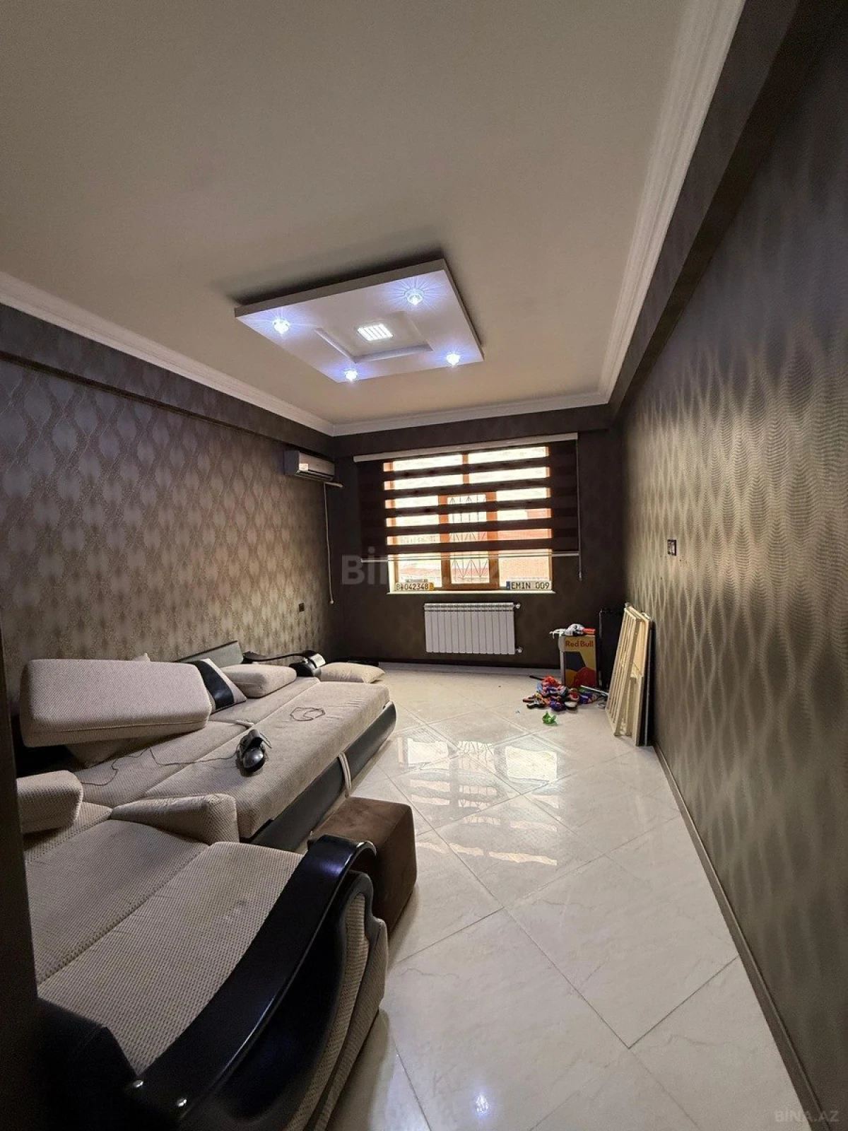 Satılır 4 otaqlı mənzil 200 m²